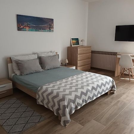 Studio Apartman Dori Пула Экстерьер фото