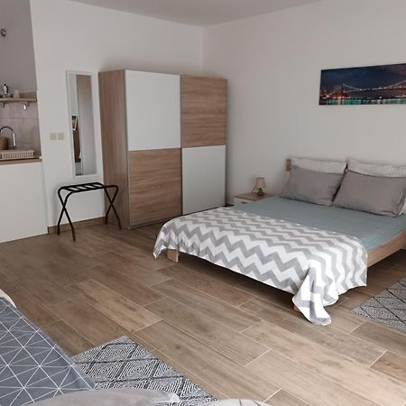 Studio Apartman Dori Пула Экстерьер фото